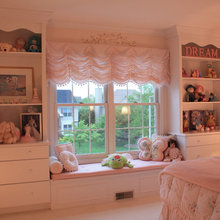 ilana bedroom