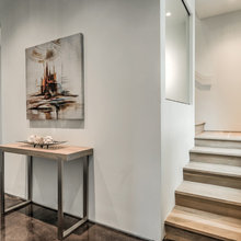Foyer/Stairwell