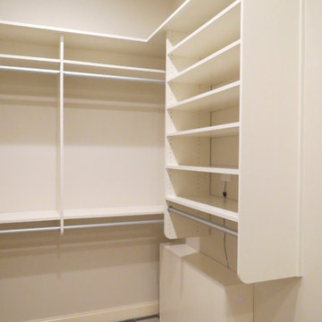Expansive Master Walk-In Closet - Atlanta, Georgia
