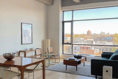 Inspiration for a mid-century modern living room remodel in New York