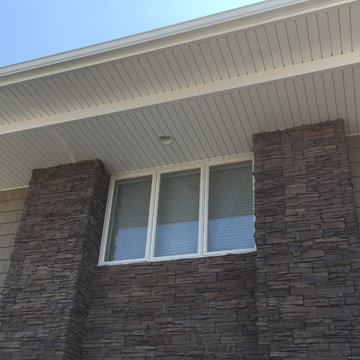 Bellmore Siding - Tuscan Clay Shakes with Santa Fe Stacked Stone