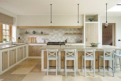 Inspiration for a large traditional kitchen in Gloucestershire.
