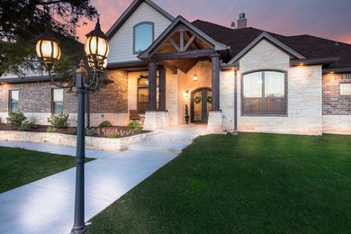 Inspiration for a craftsman exterior home remodel in Austin