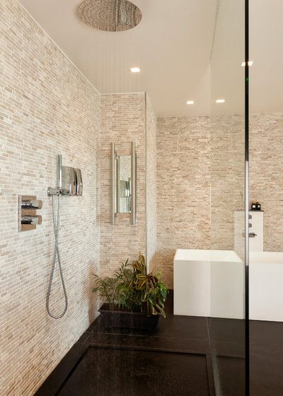 Современный Ванная комната by Agence Glenn Medioni