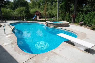Example of a classic pool design in Detroit
