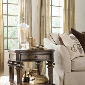 Hooker Furniture Rhapsody End Table