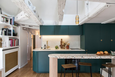 Réalisation d'une cuisine design.
