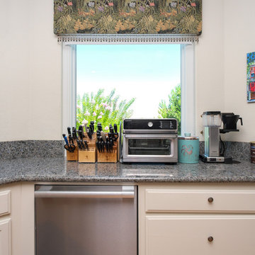 Picture Window in Wonderful Kitchen - Renewal by Andersen San Francisco Bay Area