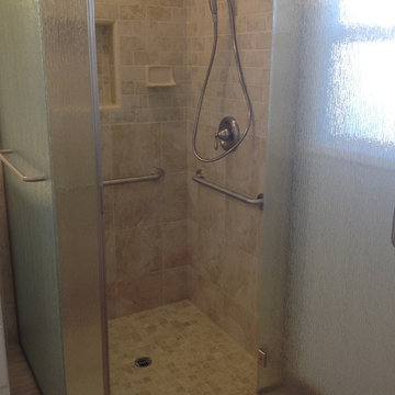 La Entrada Handicap Bathroom Shower