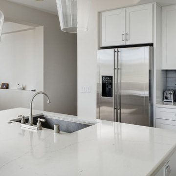 Bright, Open Kitchen with Better Flow in Valencia