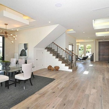 Contemporary Sherman Oaks Home
