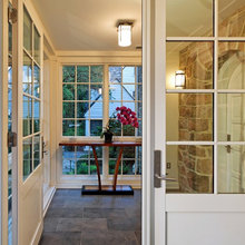 Foyer/entryway