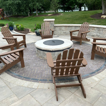 Outdoor Living Space w/ Putting Green
