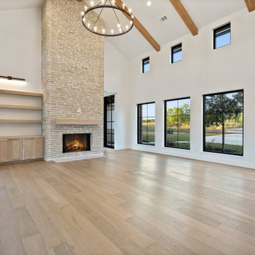 Luxe Living Farmhouse Great Room