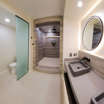 Modern Master Bathroom