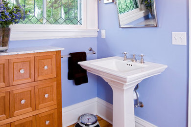 Example of a classic bathroom design in Minneapolis