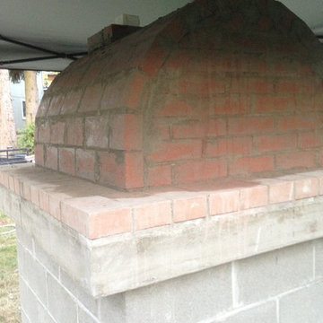 The Castillo Family Wood Fired Pizza Oven & La Caja Style Pig Roaster in WA