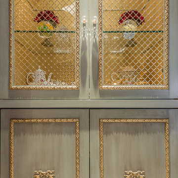 Traditional Custom Cabinetry