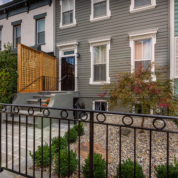 Dupont Circle Courtyard Garden