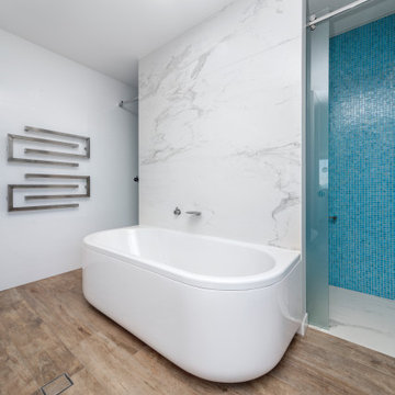 Contemporary Bathroom