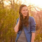 Sydney Lynn's photo