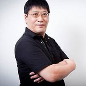 Uematsu Yuji's photo