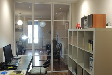 This is an example of a home office in Bilbao.