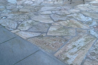 Design ideas for a traditional landscaping in Seattle.