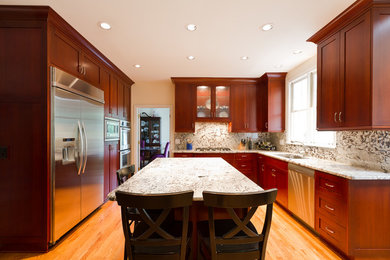 This is an example of a kitchen in Atlanta.
