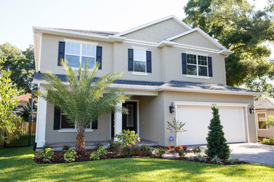 Design ideas for an arts and crafts home design in Tampa.