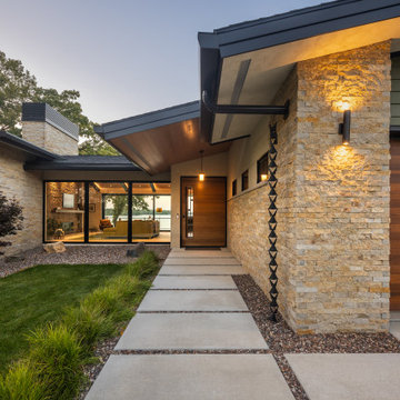 MCM Lake House
