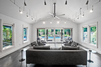 Trendy living room photo in Houston