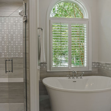YACHTING | Travis Master Bathroom