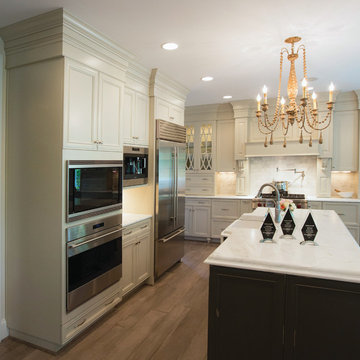 Traditional/Transitional Kitchen in Maple, Melted Brie and Vintage Truffl