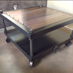 Carter coffee table - Products