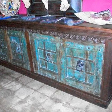 Credenzas, Buffets, Consoles