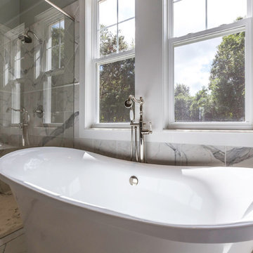 Freestanding Master Bath Tub