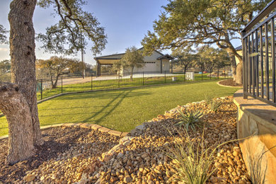 Design ideas for a transitional landscaping in Austin.