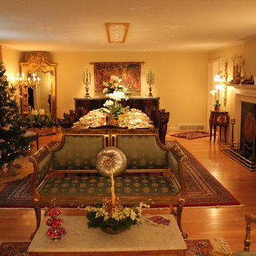 Belmont Antique Collector's House prepped up for Christmas