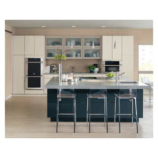 Diamond Cabinets: Modern Kitchen Cabinets - Modern - Kitchen - Other ...