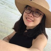 Linh Híhí's photo