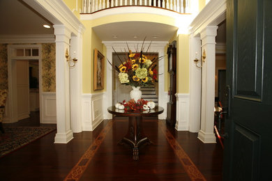 Example of a classic entryway design in Other