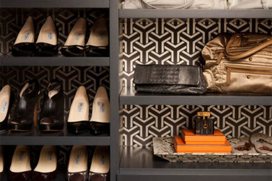 Example of a trendy closet design in Orlando