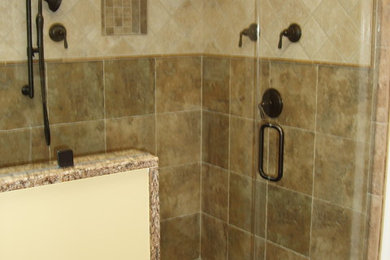 Bathroom - traditional bathroom idea in Philadelphia