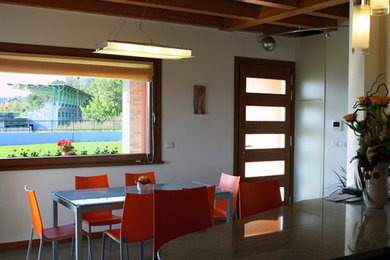 Immagine di una sala da pranzo design