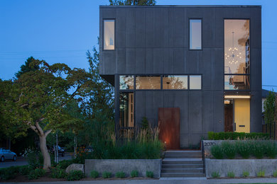 Modern exterior home idea in Seattle