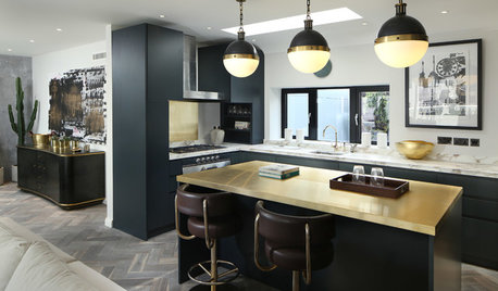 10 of the Best Dark-Horse Kitchens