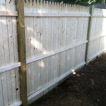 Plainville | Signature Stockade Fence Design