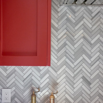 Mid-Century Kitchen - RED Again!