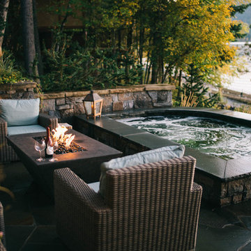 Lakeside Entertaining